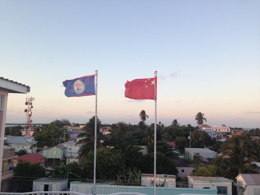 China Town Hotel Caye Caulker Exteriör bild