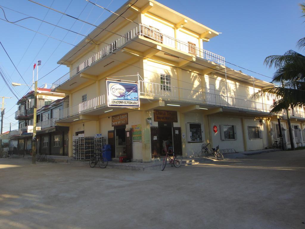China Town Hotel Caye Caulker Exteriör bild